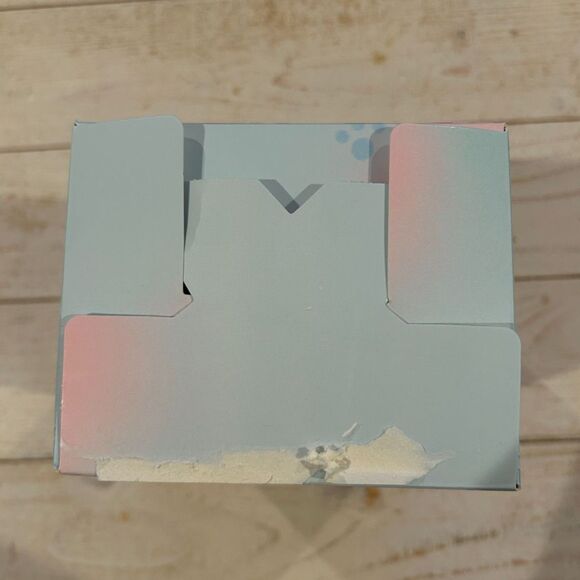 Special Eyes BB3 Kitten Wardrobe White Cat - Picture 3 of 6